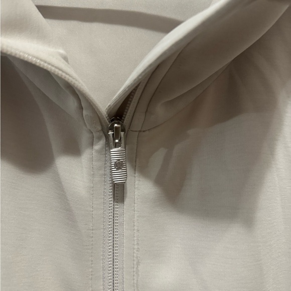 Lululemon Jacket - Picture 2 of 5